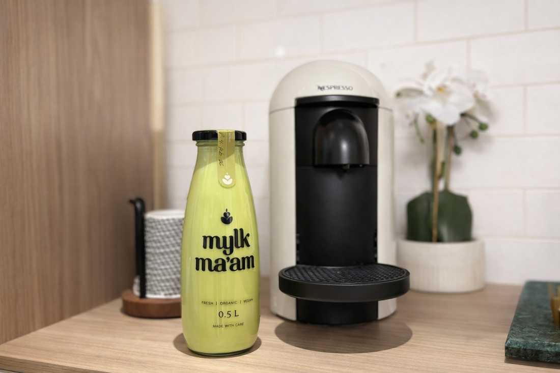 Healthy Ramadan Pistachio mylk